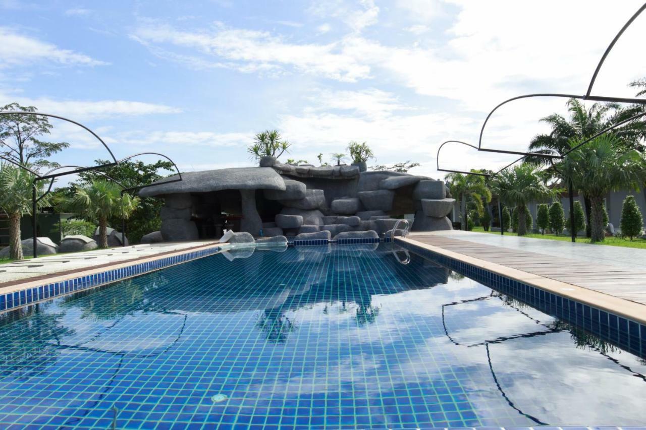 Khaolak Mountain View Hotell Khao Lak Exteriör bild