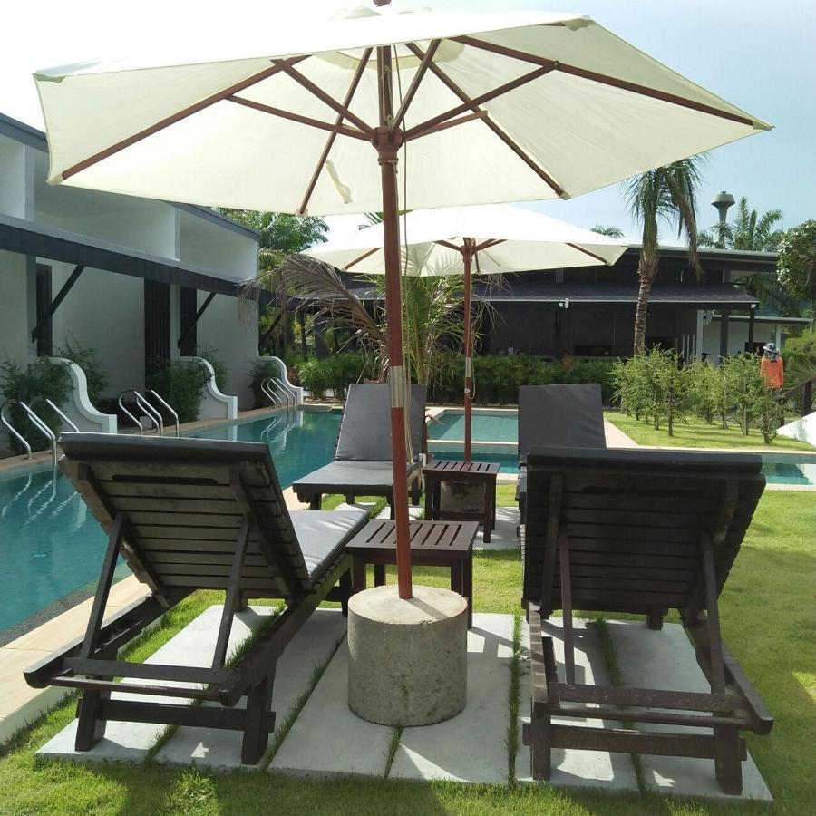 Khaolak Mountain View Hotell Khao Lak Exteriör bild