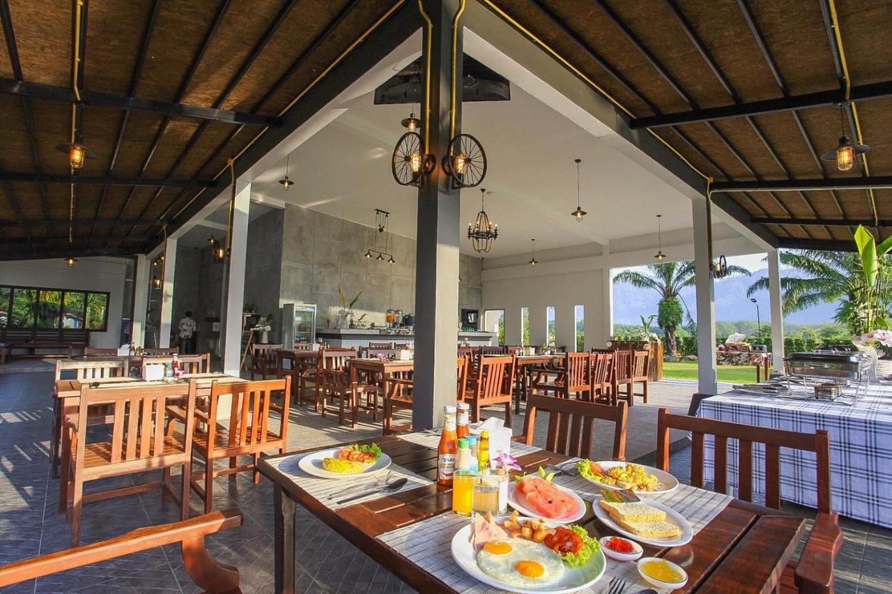 Khaolak Mountain View Hotell Khao Lak Exteriör bild
